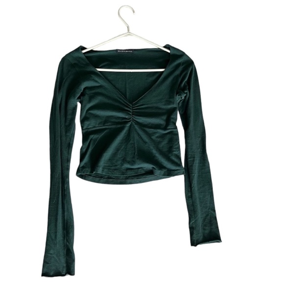 Brandy Melville - Tight Green Long Sleeve - OS - Picture 1 of 5